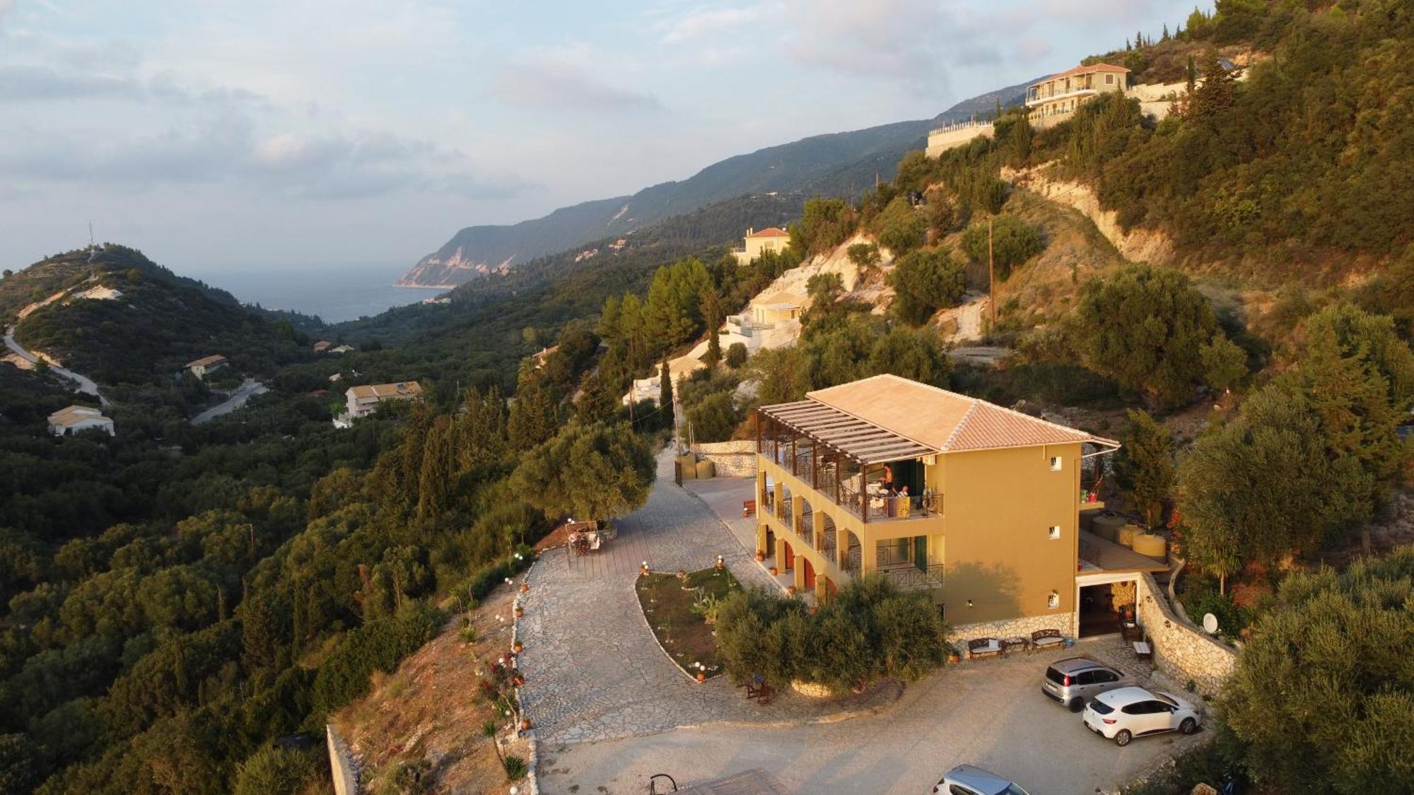 Отель La Casa D' Irene (Adults Only) Айос-Никитас Экстерьер фото